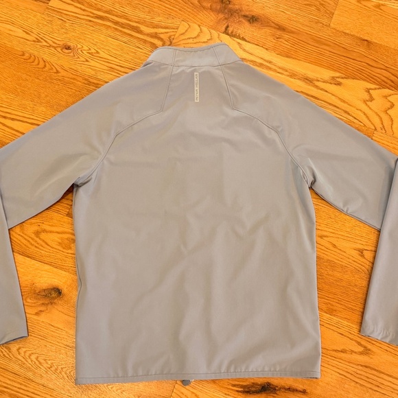 LIKE NEW Peter Millar Flex Adapt Wind Cheater Shell in British Grey (Size S) - Picture 13 of 14